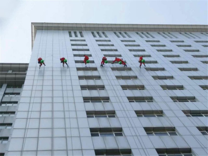 玻璃幕墻清洗，外墻脫落修補(bǔ)及維保